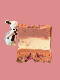 Beauty For Ashes | Boosts luminosity for a healthy glow |
